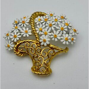 1960s Daisy Filled Filigree Basket Enamel Metal Gold Tone Scatter Pin